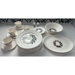 Scio Japan Holly Berry Christmas Holiday Swirled Plates Cup Saucers - 24 pieces